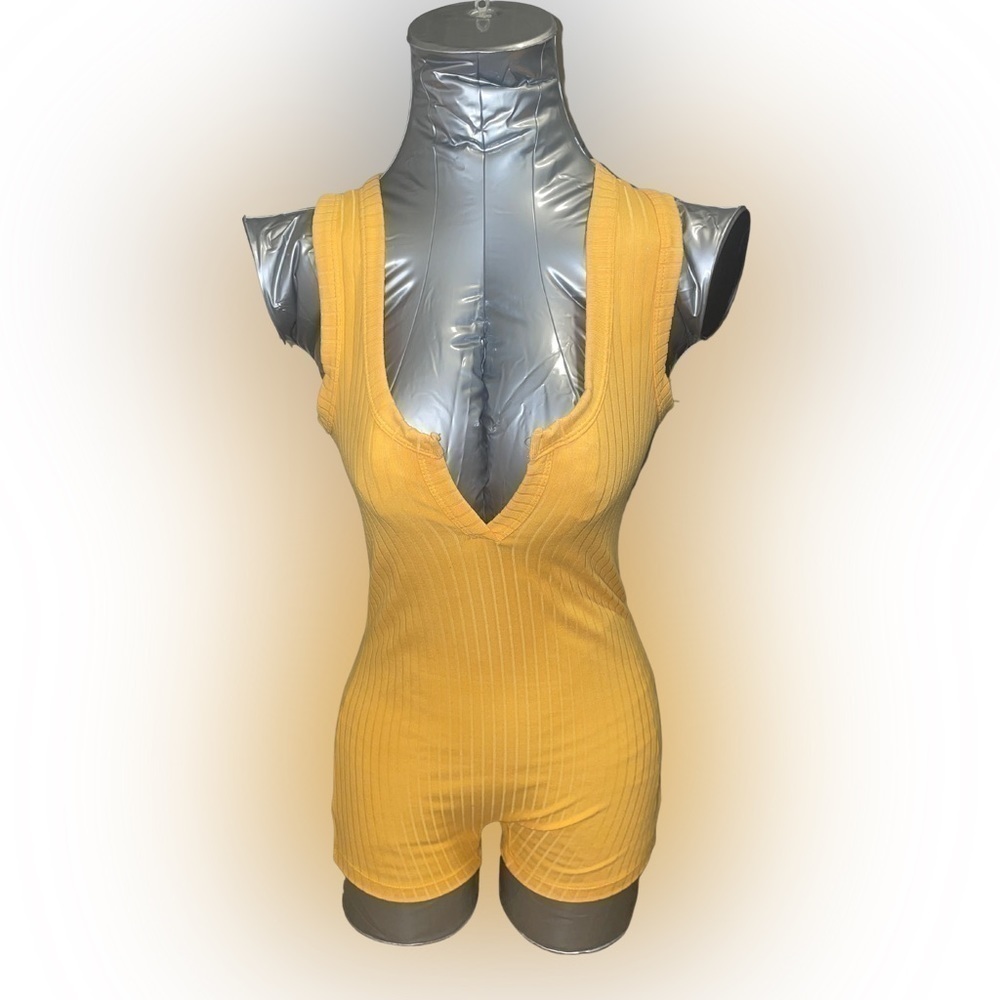 Baddieville Small Yellow Bodysuit